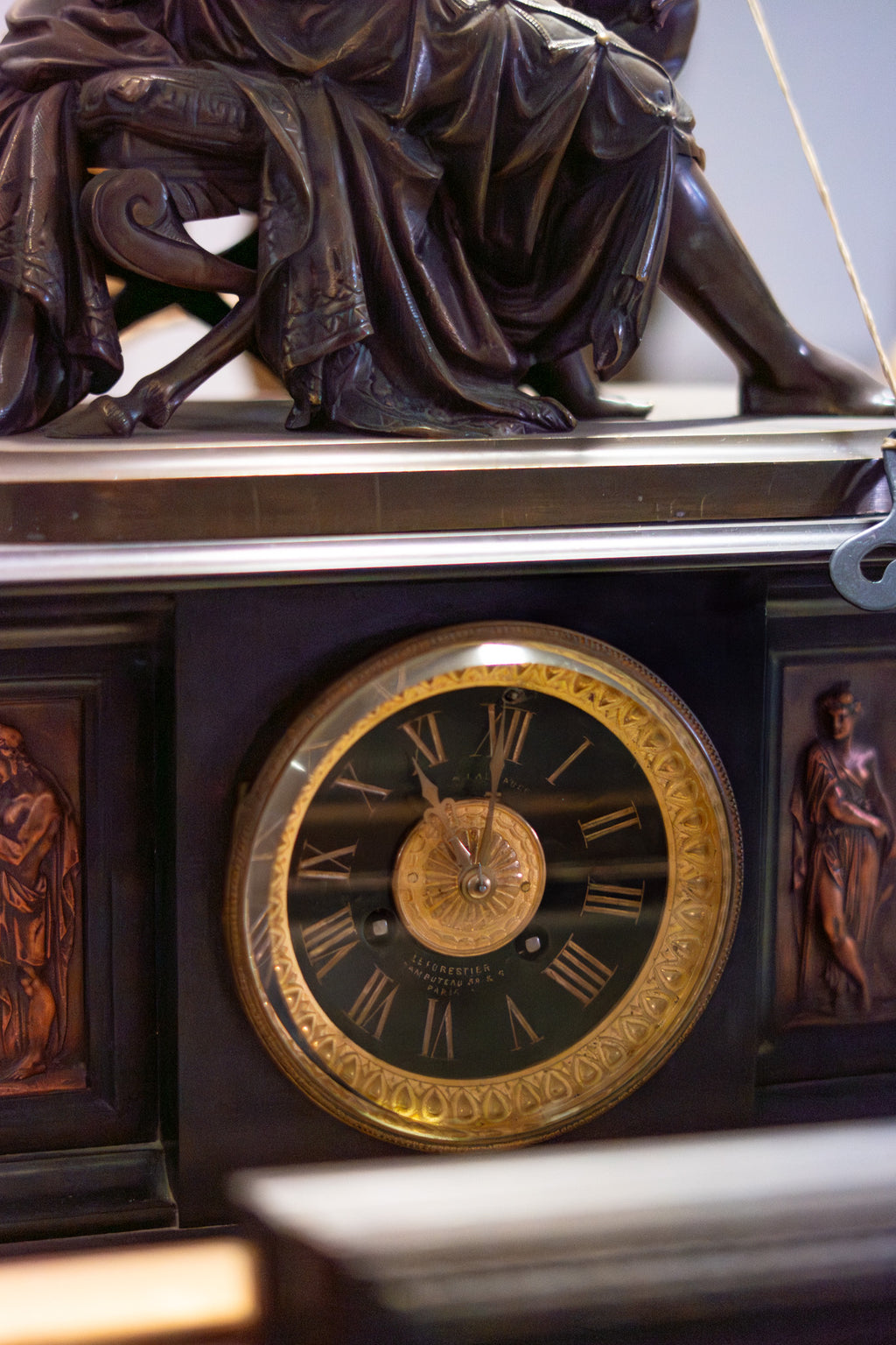 Reloj Francés de Mármol y Bronce S.XIX